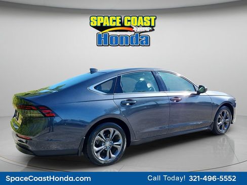 Certified 2023 Honda Accord EX image 5