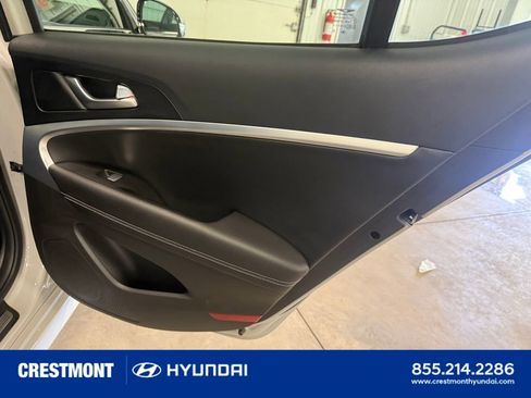 Used 2024 Genesis G70 2.5T AWD/4WD image 24