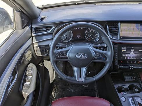 Used 2025 INFINITI QX50 Sport image 18