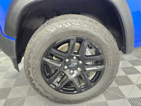 Used 2023 Chevrolet Colorado Trail Boss image 11
