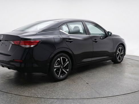 Used 2025 Nissan Sentra SV FWD image 9