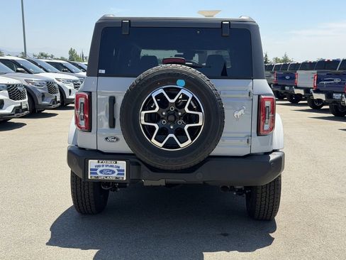 New 2026 Ford Bronco Outer Banks AWD/4WD image 6