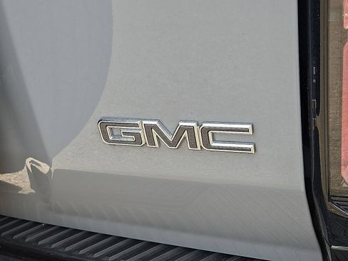 Used 2025 GMC Hummer EV 2X AWD/4WD image 12