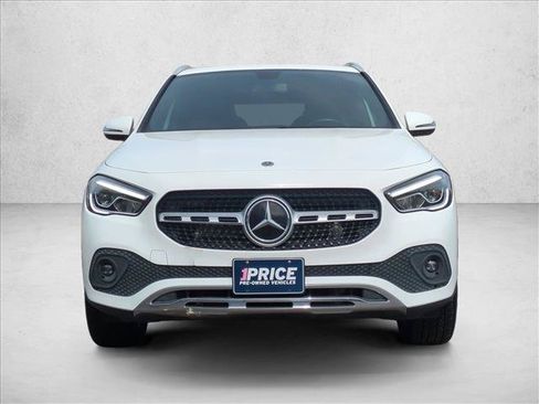 Certified 2021 Mercedes-Benz GLA 250 4MATIC image 2
