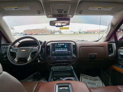 Used 2018 Chevrolet Silverado 1500 High Country image 14