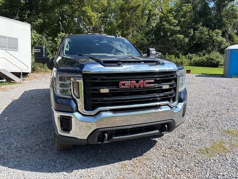 Used 2022 GMC Sierra 2500 Pro w/ Fleet Convenience Package AWD/4WD image 4