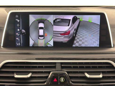 Used 2017 BMW 740i xDrive image 42