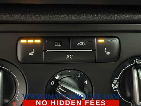 Used 2012 Volkswagen Beetle 2.0T FWD image 24