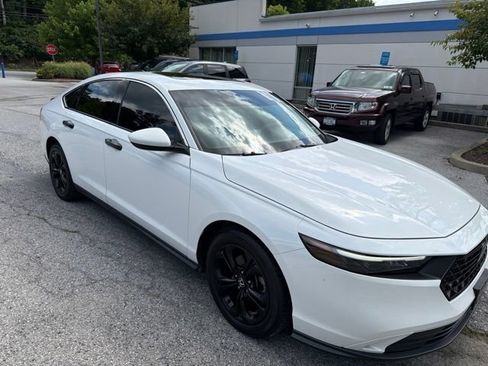 Used 2024 Honda Accord EX image 14