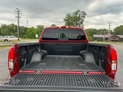 Used 2016 Nissan Frontier SV AWD/4WD image 32