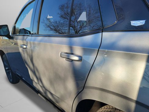 Used 2024 Cadillac Escalade Sport Platinum image 16