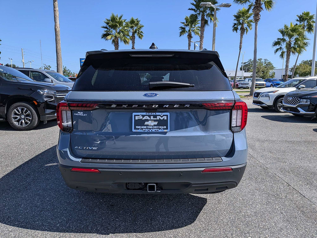 Used 2025 Ford Explorer Active RWD image 31
