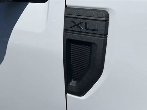 New 2026 Ford Maverick XL FWD image 9