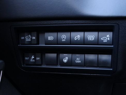 New 2026 Toyota Tundra Platinum AWD/4WD image 32