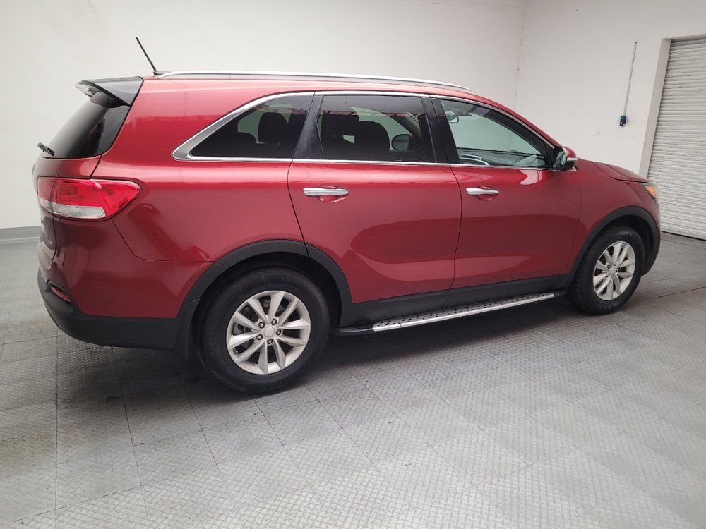 Used 2017 Kia Sorento FWD image 10