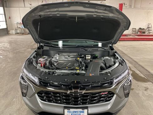 New 2026 Chevrolet Trax RS w/ Driver Confidence Package FWD image 35