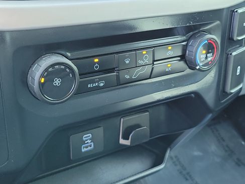 Used 2023 Ford F150 XLT image 30