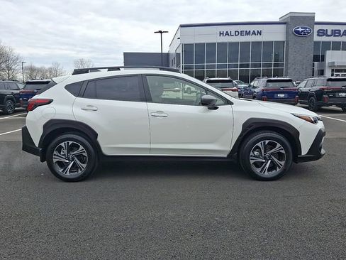 Used 2024 Subaru Crosstrek 2.0i Premium image 8