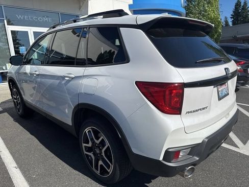 Used 2023 Honda Passport Elite image 3