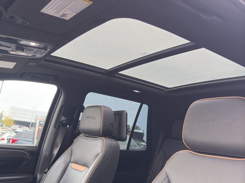 Used 2022 GMC Yukon AT4 w/ AT4 Premium Package AWD/4WD image 33