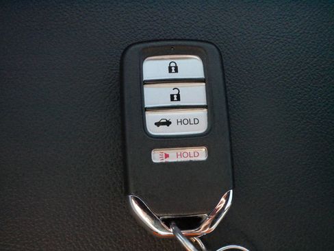 Certified 2022 Honda Accord Sport image 30