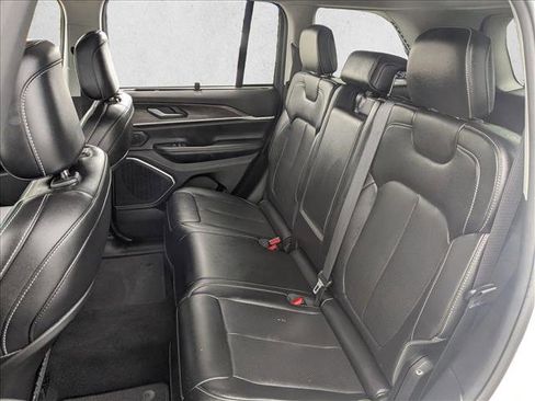 Used 2023 Jeep Grand Cherokee 4WD 4xe w/ Luxury Tech Group II image 21