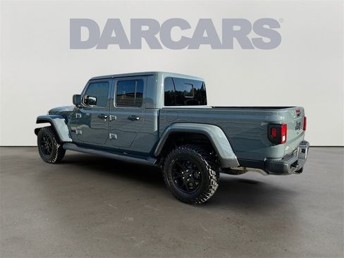 New 2025 Jeep Gladiator Sport image 5