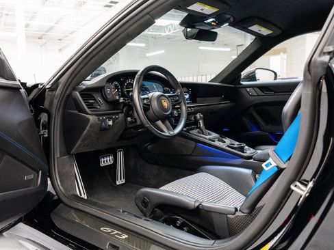Used 2022 Porsche 911 GT3 image 21