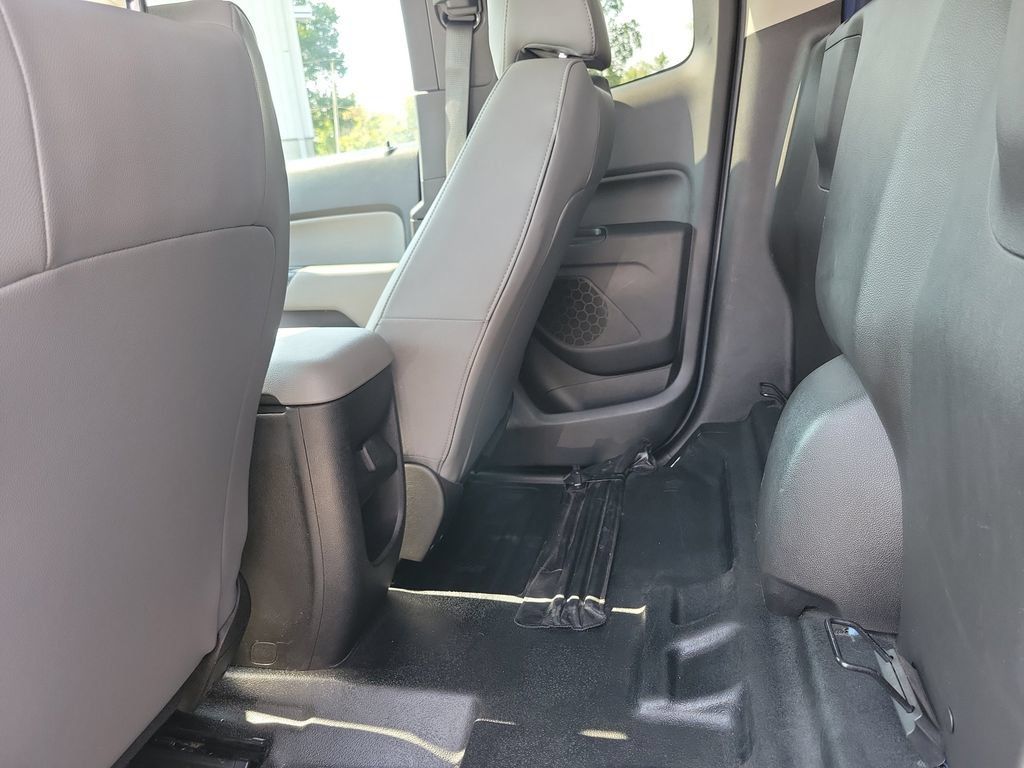 Used 2018 Chevrolet Colorado 2WD Extended Cab image 15