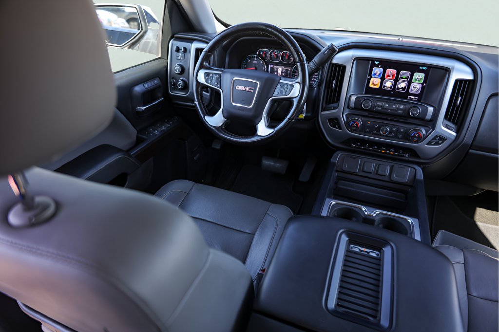 Used 2018 GMC Sierra 1500 SLT AWD/4WD image 27