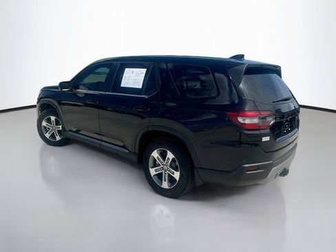 Used 2025 Honda Pilot EX-L image 6
