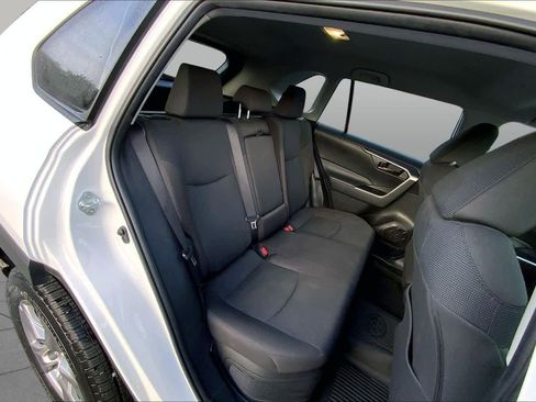 Used 2024 Toyota RAV4 LE AWD/4WD image 19