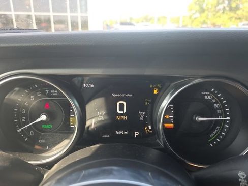 Used 2021 Jeep Wrangler Unlimited Rubicon 4xe w/ Cold Weather Group AWD/4WD image 8