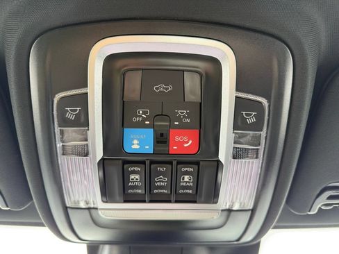 New 2026 RAM 3500 Laramie AWD/4WD image 31