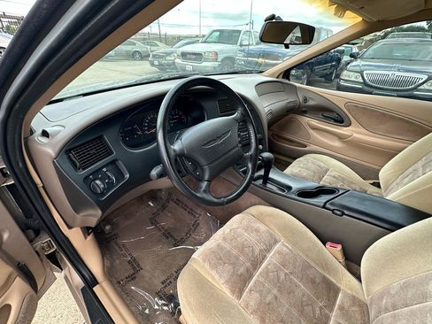 Used 1997 Ford Thunderbird LX RWD image 19