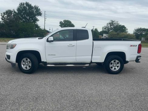 Used 2016 Chevrolet Colorado W/T w/ WT Convenience Package AWD/4WD image 3