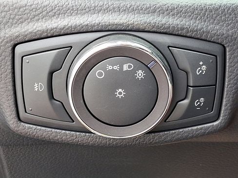 Certified 2019 Ford Ranger Lariat w/ Equipment Group 501A Mid image 25