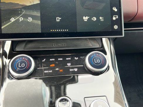 Used 2023 Land Rover Range Rover Sport SE Dynamic image 26