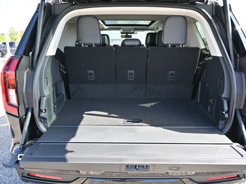 New 2027 Ford Expedition Platinum w/ Driver's Package RWD image 6