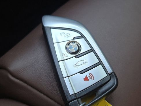 Used 2021 BMW X5 xDrive45e image 37