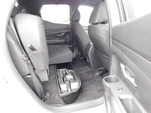 Used 2025 Hyundai Santa Cruz SE FWD image 22