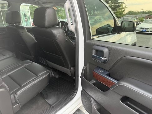 Used 2018 GMC Sierra 1500 SLT AWD/4WD image 11