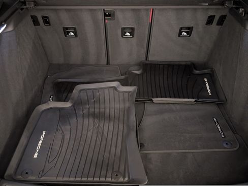 Certified 2025 Porsche Macan S AWD/4WD image 66