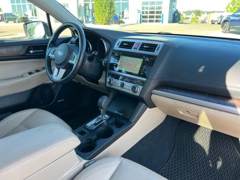 Used 2015 Subaru Outback 3.6R Limited AWD/4WD image 16