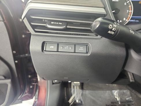 Used 2024 Nissan Altima 2.5 SV image 13