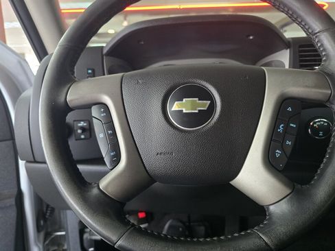 Used 2013 Chevrolet Silverado 1500 LT AWD/4WD image 21
