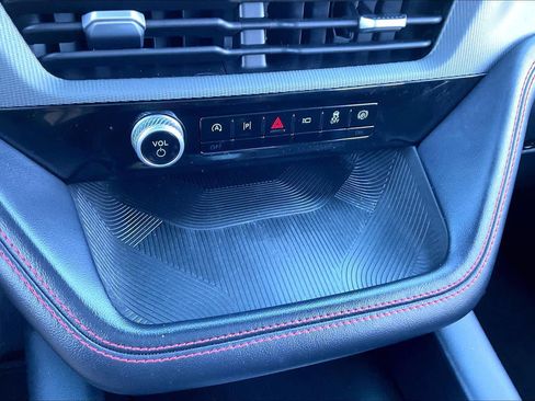 Used 2025 Ford Explorer ST-Line image 32