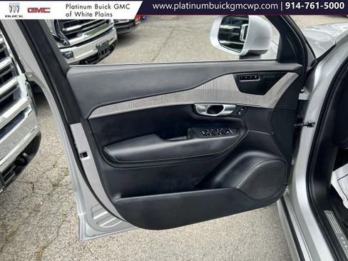 Used 2022 Volvo XC90 T6 Inscription w/ Advanced Package image 16