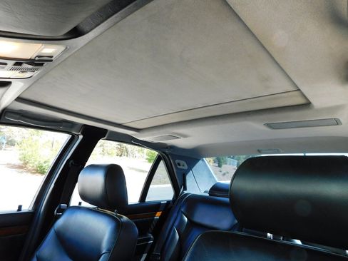 Used 1992 Mercedes-Benz 300 SE image 22