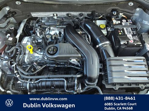 Used 2023 Volkswagen Taos SE w/ Black Wheel Package FWD image 23